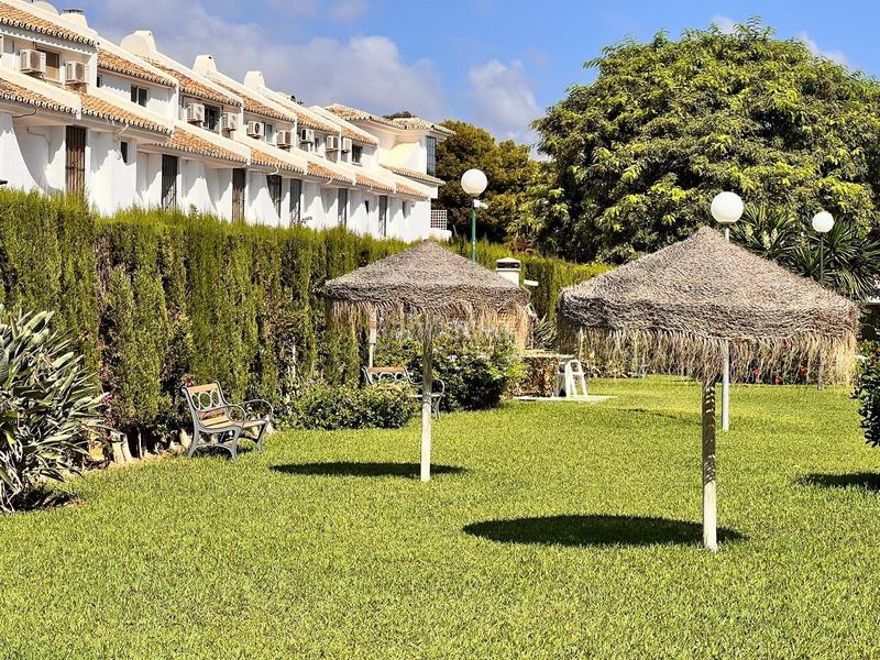 Foto 16fdbdfd-e7e6-4183-ba87-37ef218b7f16. Lloguer àtic a calle mar Calahonda 3 a Calahonda Mijas