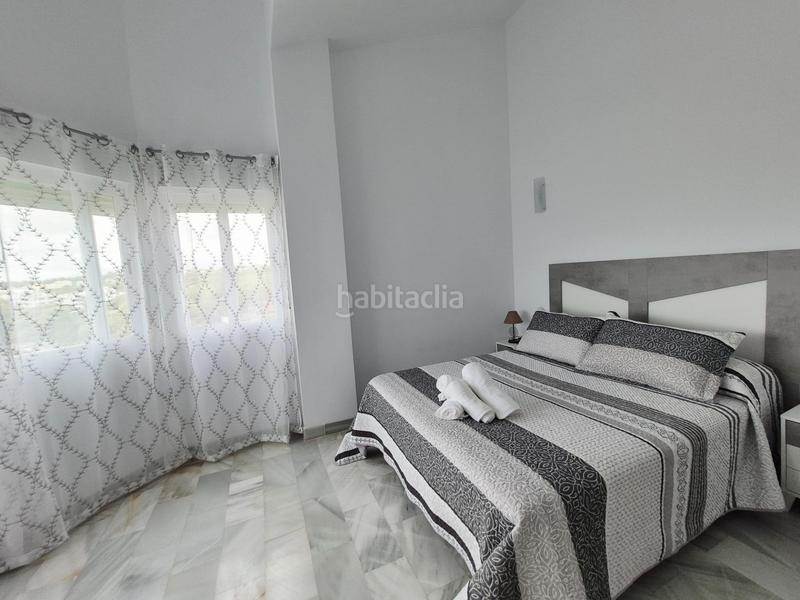 Foto 303cabf9-e578-4e6b-9928-b79cf798d481. Lloguer àtic a calle mar Calahonda 3 a Calahonda Mijas