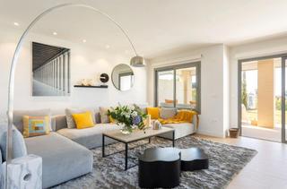 Lloguer Casa aparellada  Calle chirimoyo. Descubre tu hogar ideal en plena naturaleza