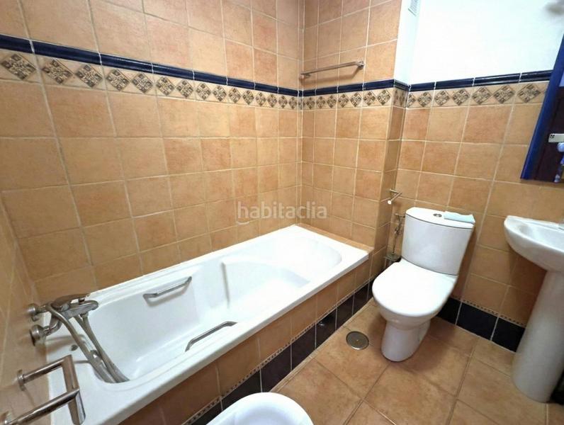 Foto 038c228a-3334-4556-bd99-68c04726ee2c. Miete appartement in calle cristobal colon Calahonda 5 in Mijas