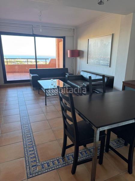 Foto 29e2f4ab-8d06-4b85-9d7f-156a2401d91a. Miete appartement in calle cristobal colon Calahonda 5 in Mijas