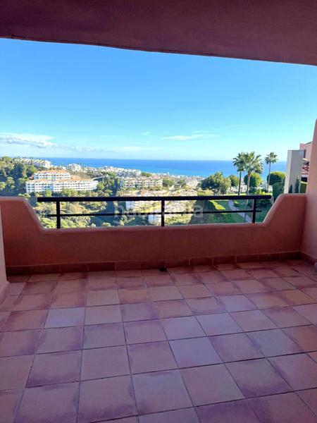 Foto 8915693f-04fc-4fee-af53-5c8ab2b2fb38. Miete appartement in calle cristobal colon Calahonda 5 in Mijas