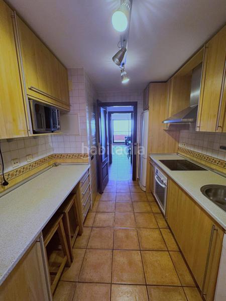 Foto 89277bec-46cf-4323-8256-7be50023d9ca. Miete appartement in calle cristobal colon Calahonda 5 in Mijas