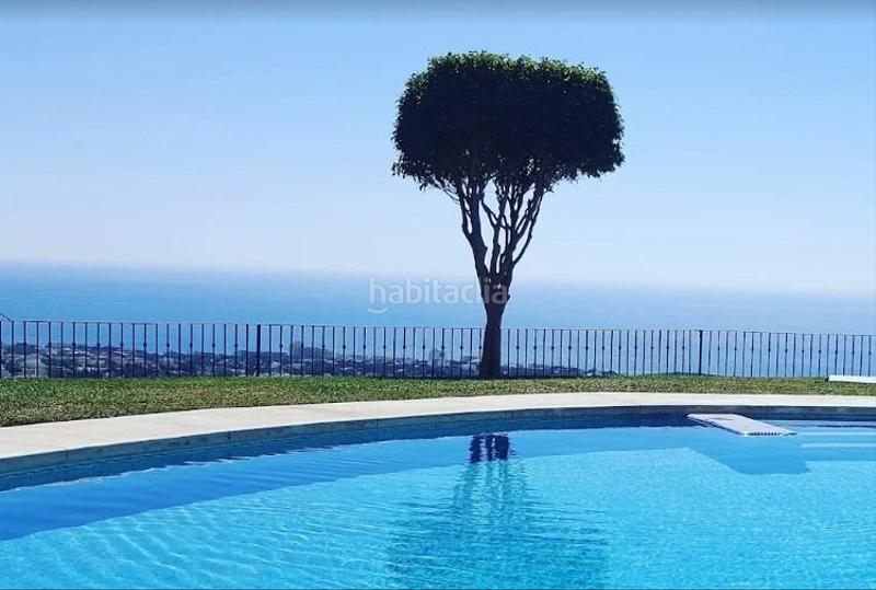 Foto bbbf6363-a9f2-44e3-9d4c-1e3eacb7150e. Miete appartement in calle cristobal colon Calahonda 5 in Mijas