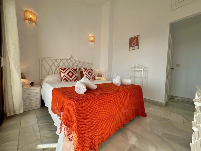 Foto c241b611-17e8-404c-9d85-ee472eefa61a. Àtic a calle mar Calahonda 3 a Calahonda Mijas