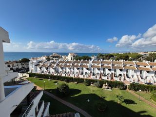 Rent Penthouse in Calle mar calahonda 3. Duplex de 3 dormitorios con vsitas en calahonda del sol.