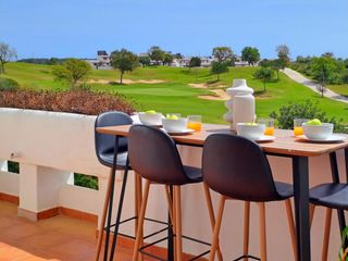Appartement in Valle Romano Golf. Elegante departamento un con diseño moderno y vistas espectacula