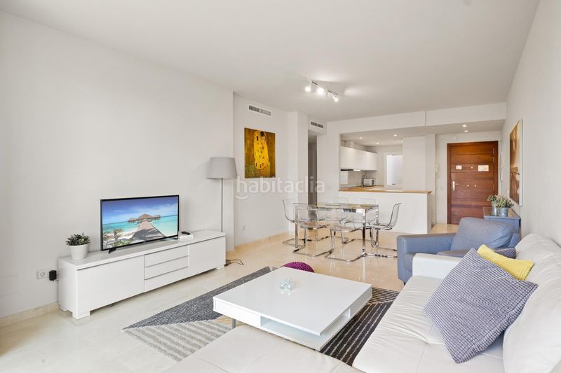 Foto 128cf53f-b37e-4c36-be22-66cda41096dd. Apartament amb calefacció aparcament piscina a Casares pueblo Casares