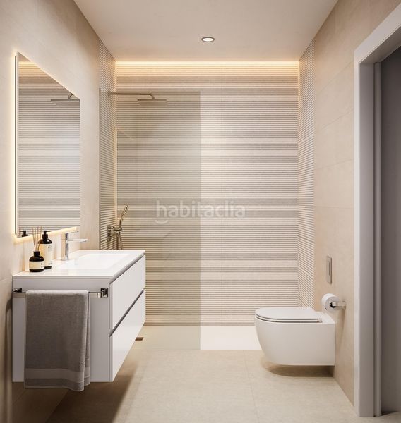 Foto 026b05ff-8f61-4273-8a68-1158d73e3146. Apartament amb calefacció a Torreblanca del Sol Fuengirola