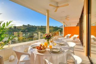 Apartment in Torreblanca del Sol. A modern home for everyday living with resortstyle comfort in hi