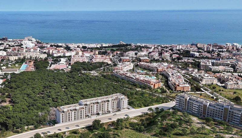 Foto 569d1160-044b-4be9-a3e6-9c4477228b42. Àtic amb calefacció aparcament piscina a El Pinillo Torremolinos