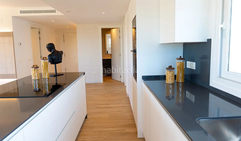 Foto 068e539f-8433-4657-8705-c636b8019abc. Apartament amb aparcament piscina a Casares pueblo Casares