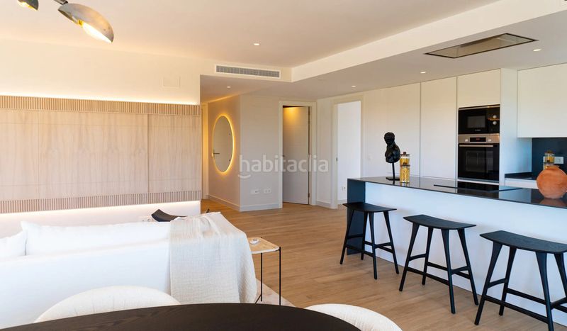 Foto bf74f55d-6f98-4c77-9d41-3ee65bb8ea2f. Apartament amb aparcament piscina a Casares pueblo Casares