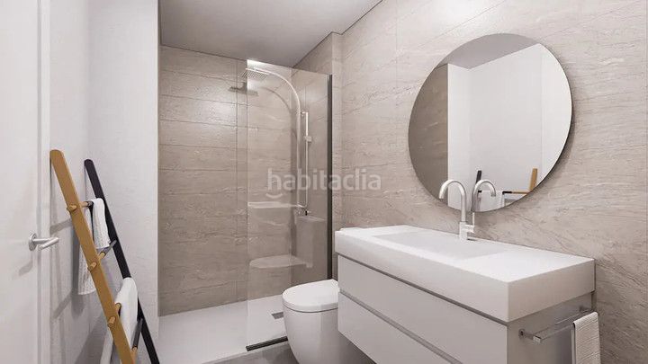 Foto fa825b4c-a7c3-45c5-b55c-71e6a891630b. Apartament amb aparcament piscina a Las Flores Mijas