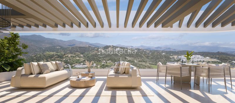 Foto 8e99efe2-2af4-4fc0-b54e-b7303225a615. Apartament amb aparcament piscina a Zona Calvario Estepona