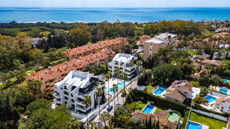 Foto 26cf6096-4a4c-4a76-b6f7-1b3fd22ba7e3. Apartament amb calefacció aparcament piscina a Marbesa Marbella