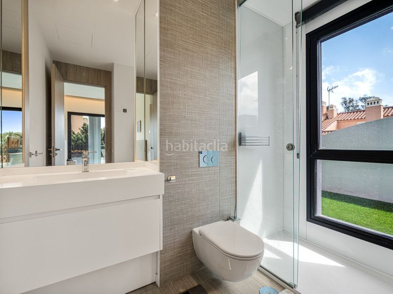 Foto d61a4d06-2e25-4656-984c-5901eee171d8. Apartament amb calefacció aparcament piscina a Marbesa Marbella