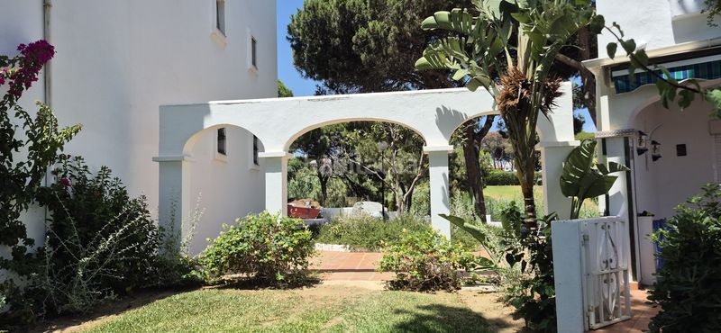 Foto 3d0b535e-8563-4175-bb68-6643da15f6f1. Apartament amb piscina a Calahonda Mijas
