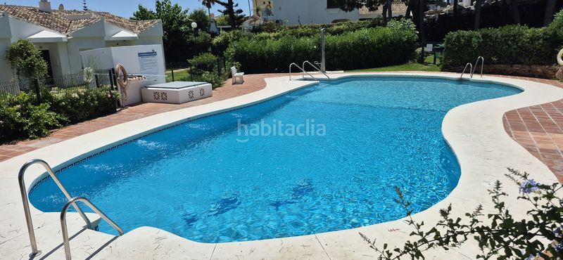 Foto ac0cd54a-10fa-4046-9756-83b71404ef1e. Apartament amb piscina a Calahonda Mijas