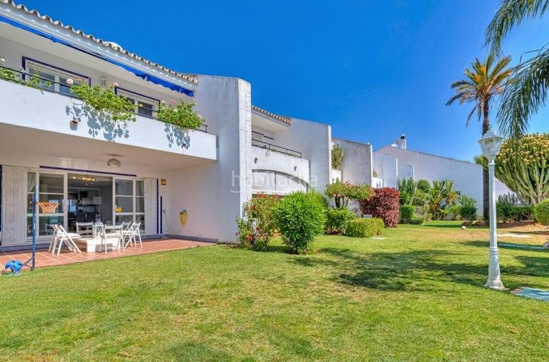 Foto be241dc9-357a-4042-a29b-9c93446605e4. Casa adossada amb calefacció piscina a Calahonda Mijas