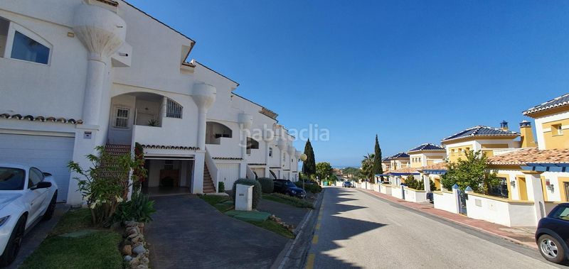 Foto 42677cff-7c63-4cd2-bc27-b700b789c33e. Casa adossada amb piscina a Calahonda Mijas