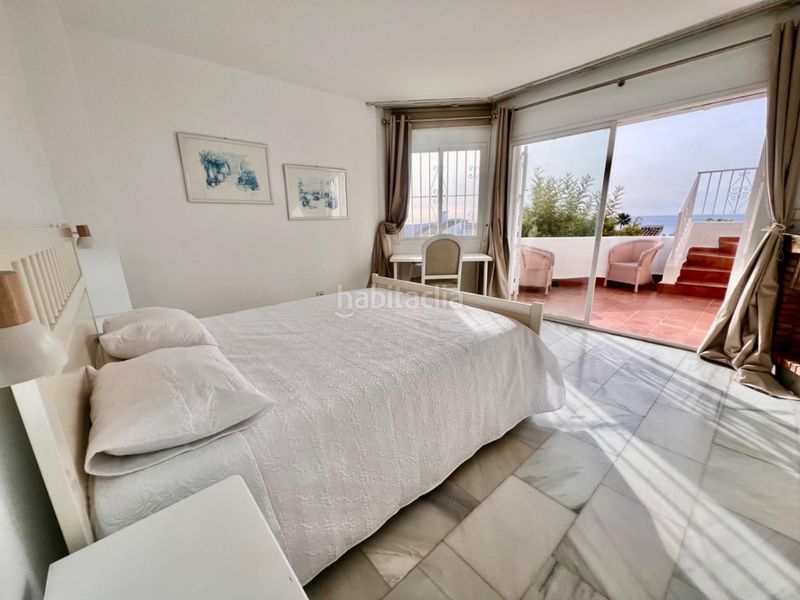 Foto 5e6a9bdd-616c-413d-becb-85f543d7f40e. Casa adossada amb piscina a Calahonda Mijas