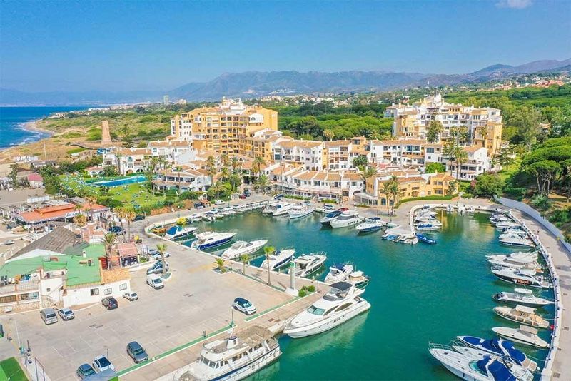 Foto 7f6ba2da-fe1c-4bfa-83b7-f46cba9a588c. Àtic a calle gaviota 4 159 a Marbesa Marbella