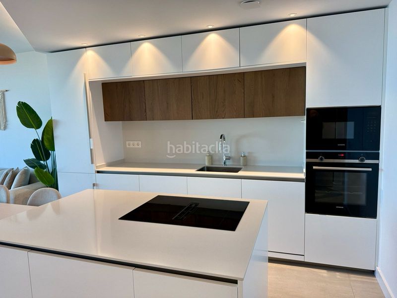 Foto 35118c37-26d1-4633-9acb-0bc5ba223fb6. Apartament a calle alba 4 a Las Gaviotas - Carvajal Fuengirola