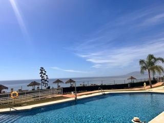Location Attique à Avenida de picaso, la cala del moral 17. Ático exclusivo en la cala del moral  espacio, vistas despejadas