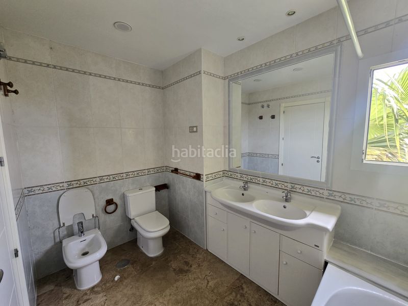 Foto d222d6fb-5d77-4589-9637-01ce6be2376d. Apartamento en green hills vida mediterránea en su máximo esplendor elegante vivienda con terraza y piscina en Riviera del Solen mediterranean living at its en Mijas