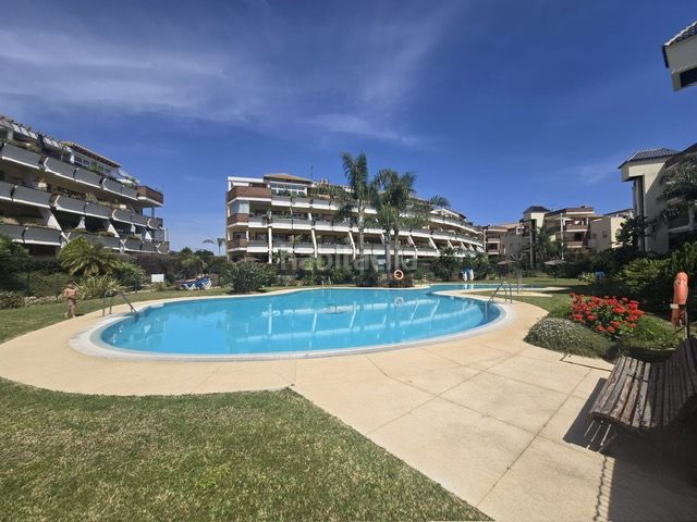 Foto f71dd417-dc3c-4586-ba58-a5b16d412f68. Apartamento en green hills vida mediterránea en su máximo esplendor elegante vivienda con terraza y piscina en Riviera del Solen mediterranean living at its en Mijas