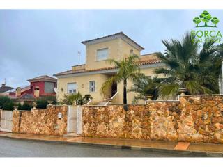 Casa a El Esparragal. Chalet unifamiliar en venta en el esparragal