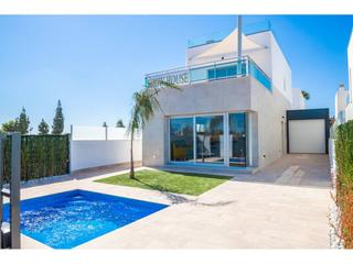 Casa  Juan pablo ii. Chalet unifamiliar en venta en los alczares