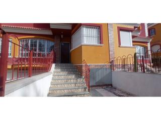 Casa a El Esparragal. Chalet adosado en montepinar