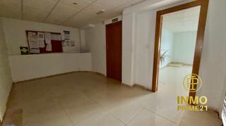 Miete Büro  Sierrapando - barrio los ochos, 39300 torrelavega,. Alquiler de oficina en sierrapando, torrelavega  400 m con dos s