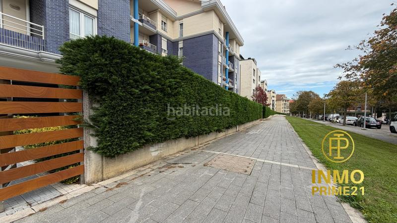 Foto d9f56777-20b8-46f1-a5ca-5839887efb21. Pis a Santander - cl arsenio odriozola 7 a Valdenoja Santander