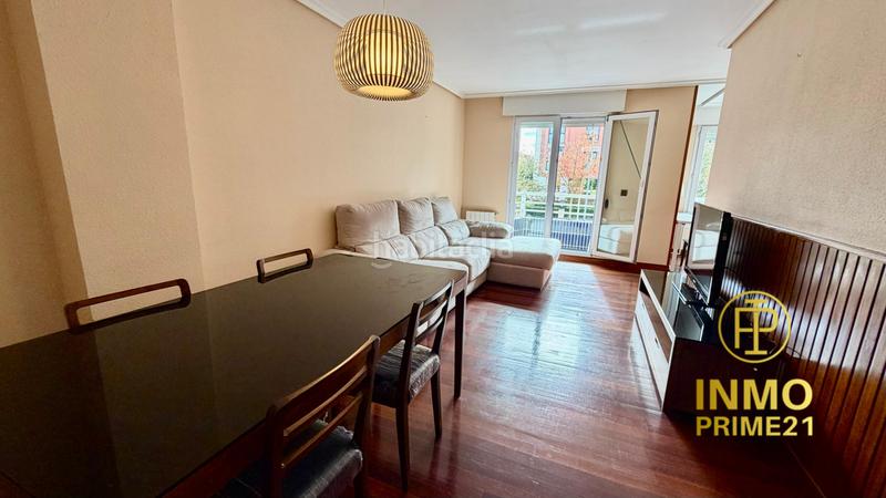 Foto ebb13fb7-7675-43a0-8889-0865aec607f2. Pis a Santander - cl arsenio odriozola 7 a Valdenoja Santander