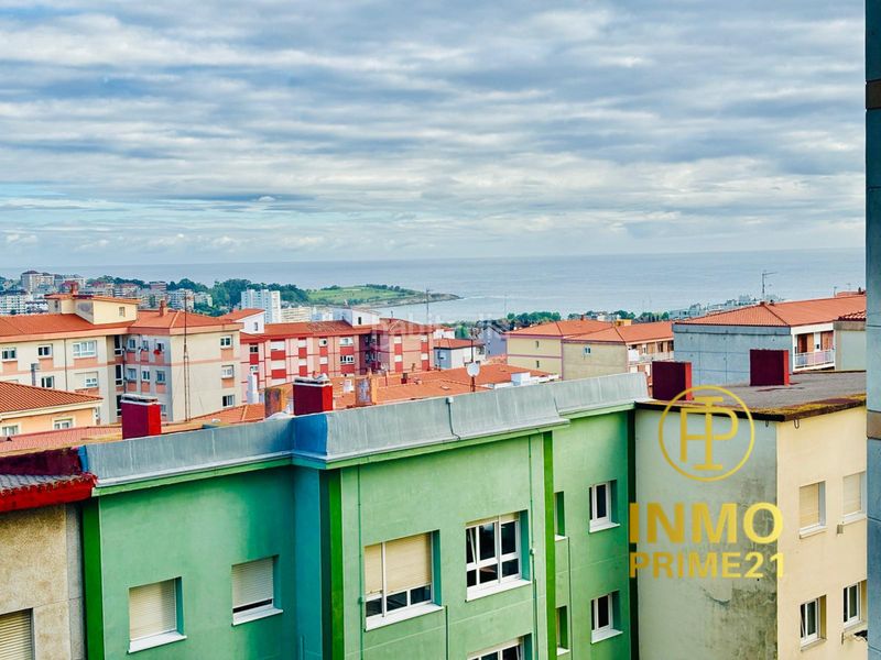 Foto 8a1b59ff-2fb1-40e2-97c2-c81db41a7688. Rent flat with heating in Los Castros Santander
