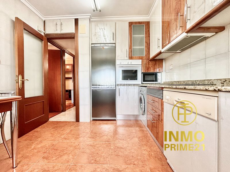 Foto 8bef8cfc-8775-455a-958c-397bec6f789c. Rent flat with heating in Los Castros Santander