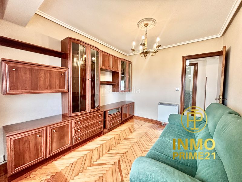 Foto b2d13fc5-971d-4acf-8705-2ba8ff0abea7. Rent flat with heating in Los Castros Santander