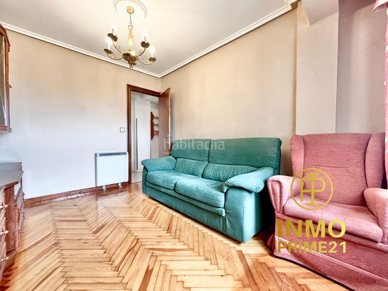 Foto d34779e9-0837-4d68-bce7-074fd892d193. Rent flat with heating in Los Castros Santander