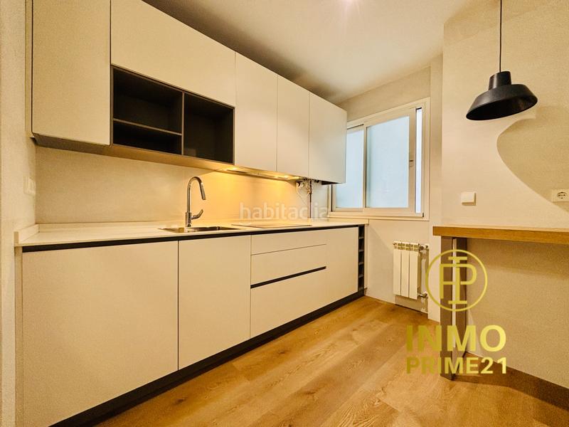 Foto 3b216541-375e-4433-95e2-05a2d18ce966. Alquiler piso en Santander - castelar 45 vive en puertochico, ! alquiler de luminoso piso de 100 m con vistas al mar en Santander