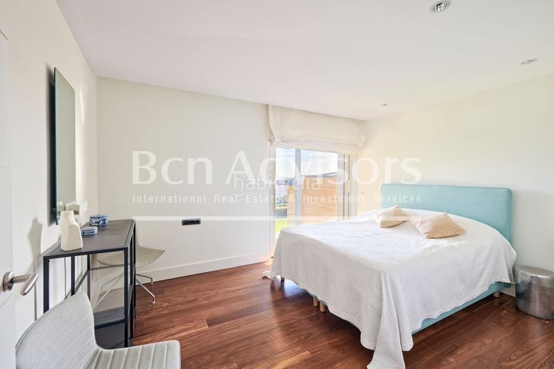 Foto 05f264b7-35e4-4fc0-bc66-6a5be4e07c06. Xalet amb aparcament piscina a Sarrià Barcelona