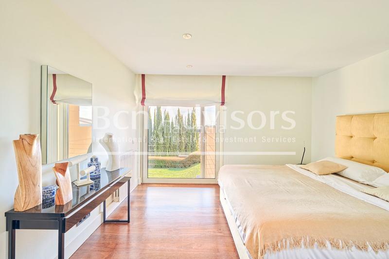 Foto 09969b64-dc94-464f-b8dd-bc3fd3c6ffb9. Xalet amb aparcament piscina a Sarrià Barcelona