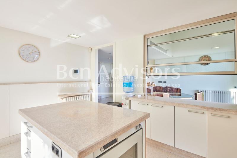 Foto 601ae803-133c-4c5a-b69c-03d89b70e8eb. Xalet amb aparcament piscina a Sarrià Barcelona