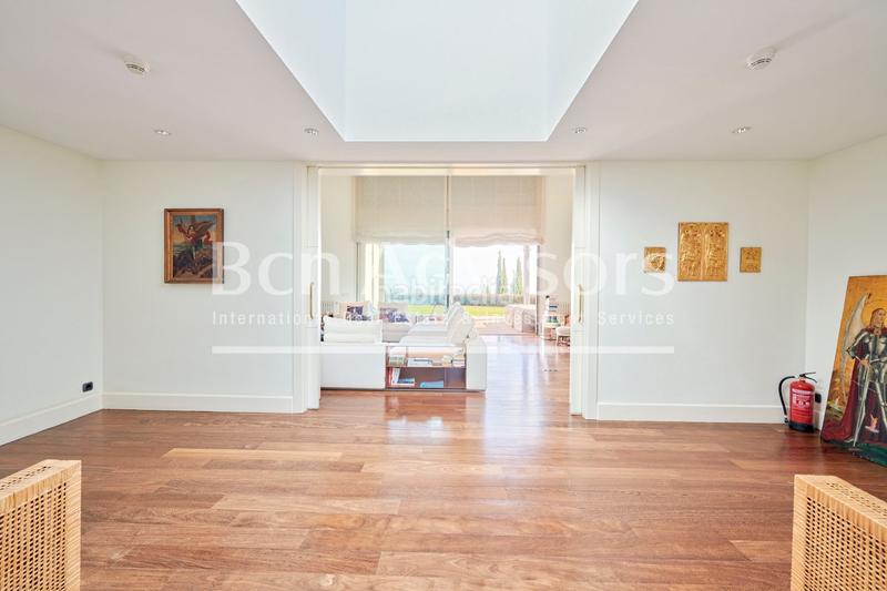 Foto 8454e428-3140-47fd-b024-fb1923980132. Xalet amb aparcament piscina a Sarrià Barcelona