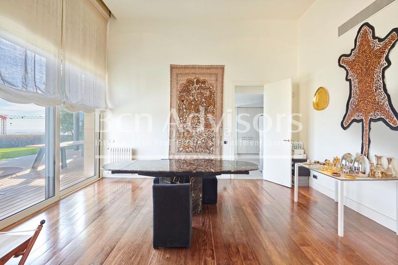 Foto bfdbc77a-288f-41b5-92a0-2d39db8cd636. Xalet amb aparcament piscina a Sarrià Barcelona