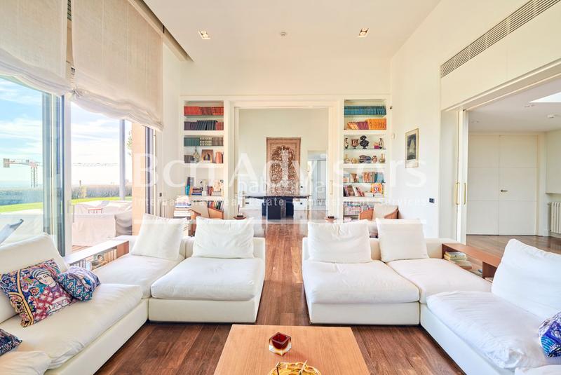 Foto f40048b2-a4f5-454f-a784-33058d1b1b0b. Xalet amb aparcament piscina a Sarrià Barcelona