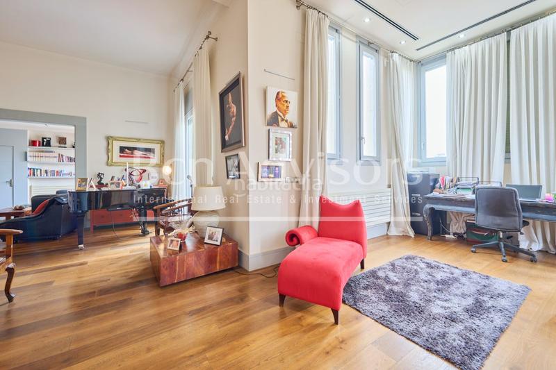 Foto 02980d1c-e8fb-4593-a60f-f4eee6014d97. Attique avec chauffage piscine dans Dreta de l´Eixample Barcelona