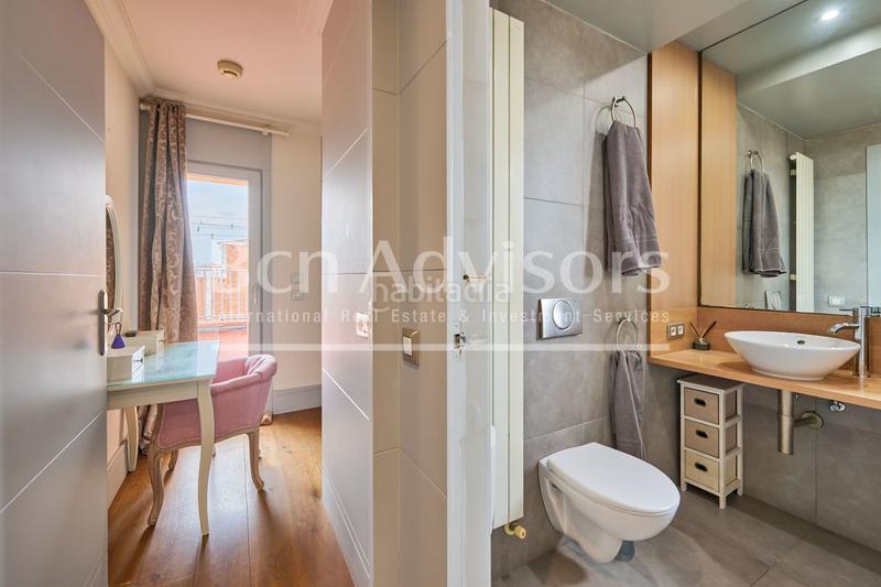 Foto 39a2d9e4-9648-4690-948a-26e726f2a9b0. Attique avec chauffage piscine dans Dreta de l´Eixample Barcelona